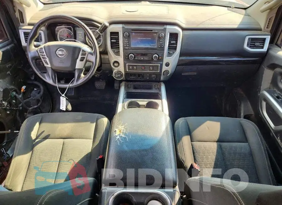 1N6AA1E57JN535372 Photo# 8