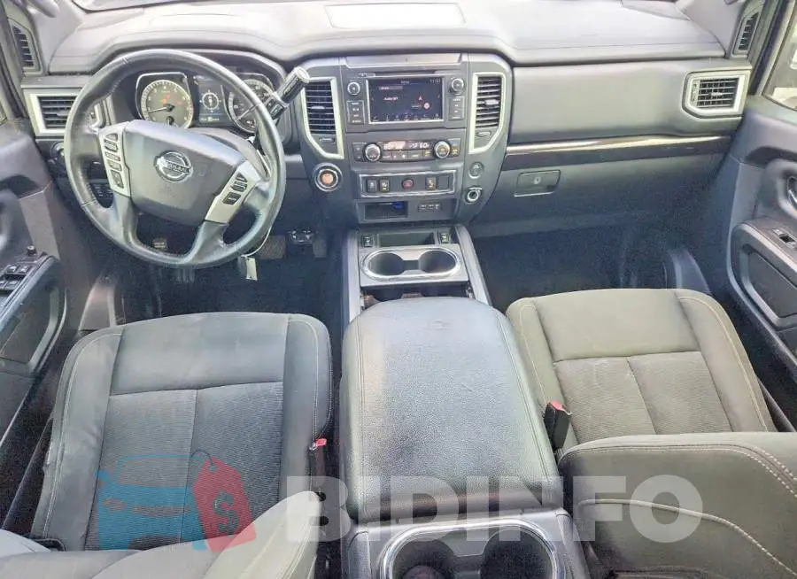 1N6AA1E65KN528673 Photo# 8
