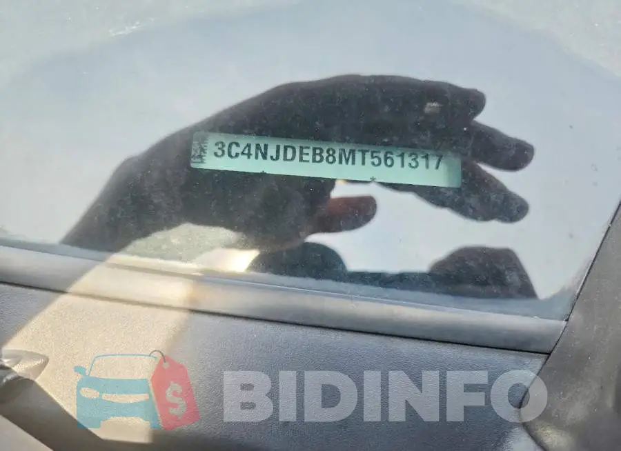 3C4NJDEB8MT561317 Photo# 13