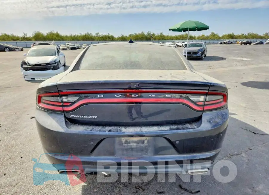 2C3CDXHG1JH125747 Photo# 6