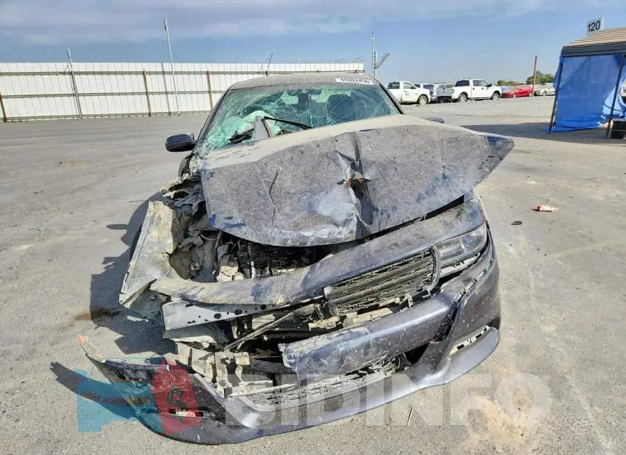 2C3CDXHG1JH125747 Photo# 5