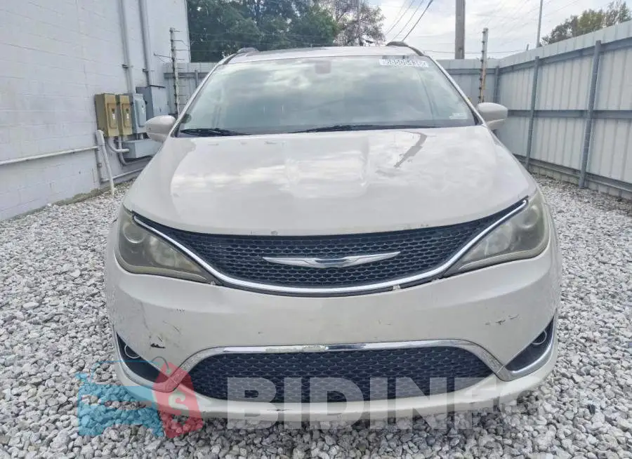 2C4RC1BG9HR552726 Photo# 5