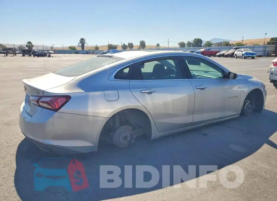 1G1ZD5ST5LF012767 Photo# 3