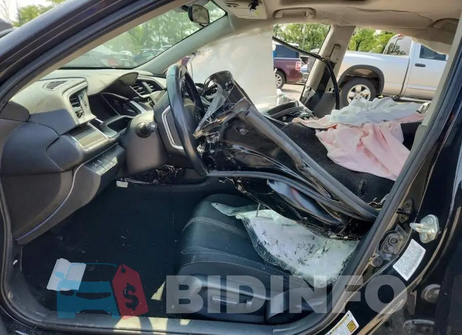 19XFC1F30KE209788 Photo# 7