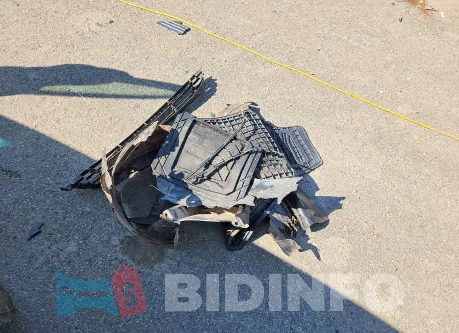 5XYZTDLBXJG558386 Photo# 13
