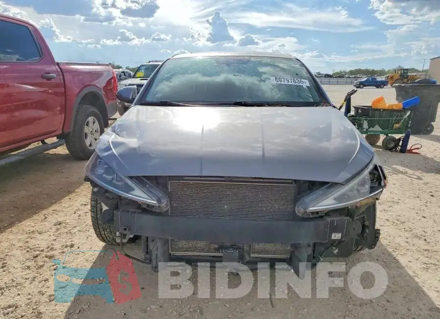 KMHD84LF9LU942865 Photo# 5