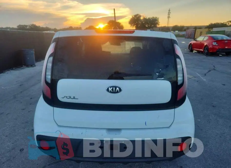 KNDJN2A2XH7498003 Photo# 6