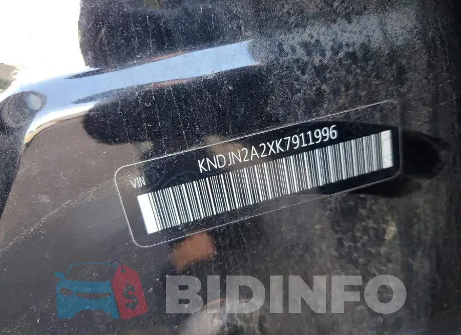 KNDJN2A2XK7911996 Photo# 12