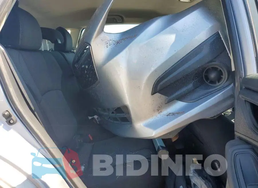 4S3GTAA69K3722325 Photo# 10