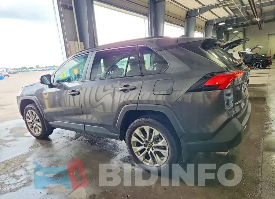 2T3A1RFV7SW583691 Photo# 2