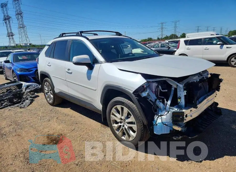 2T3A1RFV9SW524304 Photo# 4