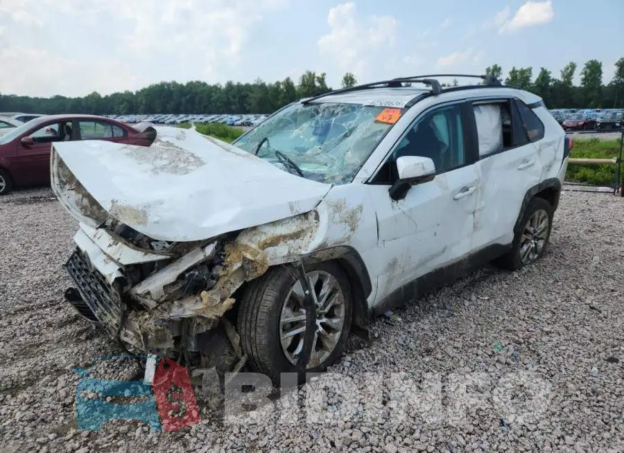 2T3C1RFV3RW345243 Photo# 1