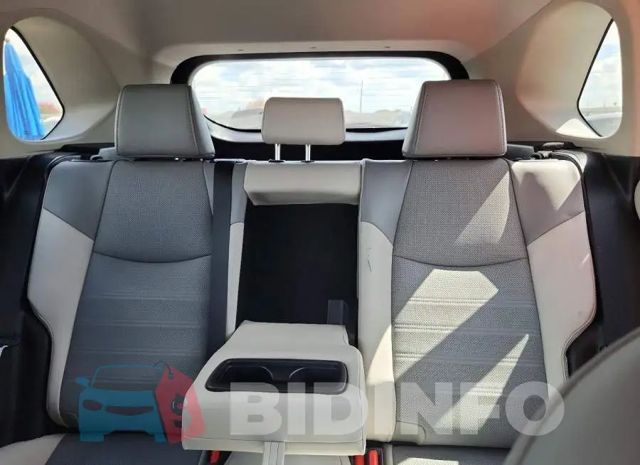 4T3D6RFV2RU169940 Photo# 10