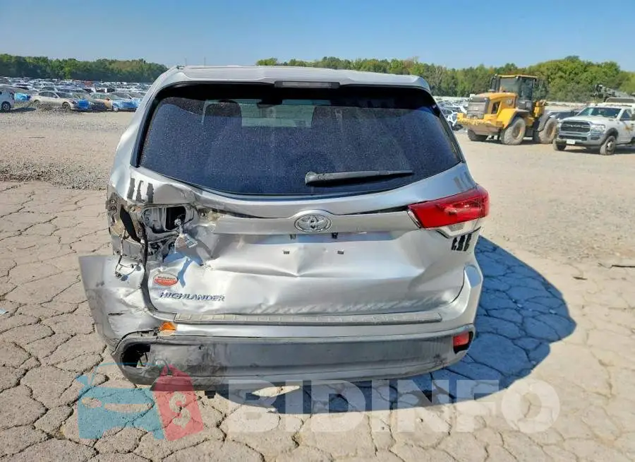 5TDZZRFH6HS207984 Photo# 6