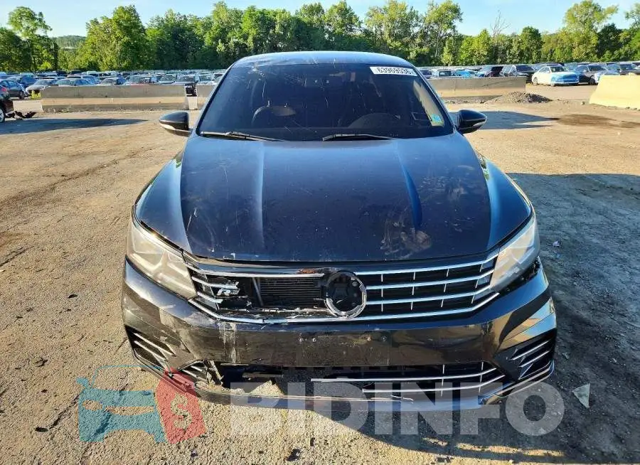 1VWDT7A38HC069648 Photo# 5
