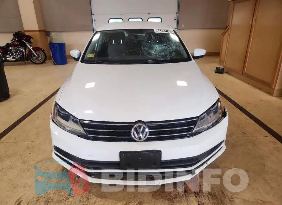3VW2B7AJXHM294631 Photo# 5