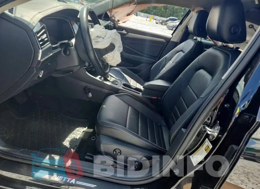 3VW7M7BU0NM021685 Photo# 7