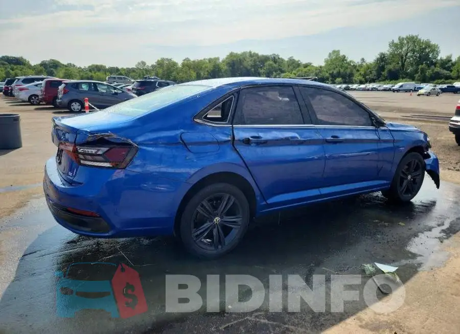 3VW7M7BU0NM026756 Photo# 3