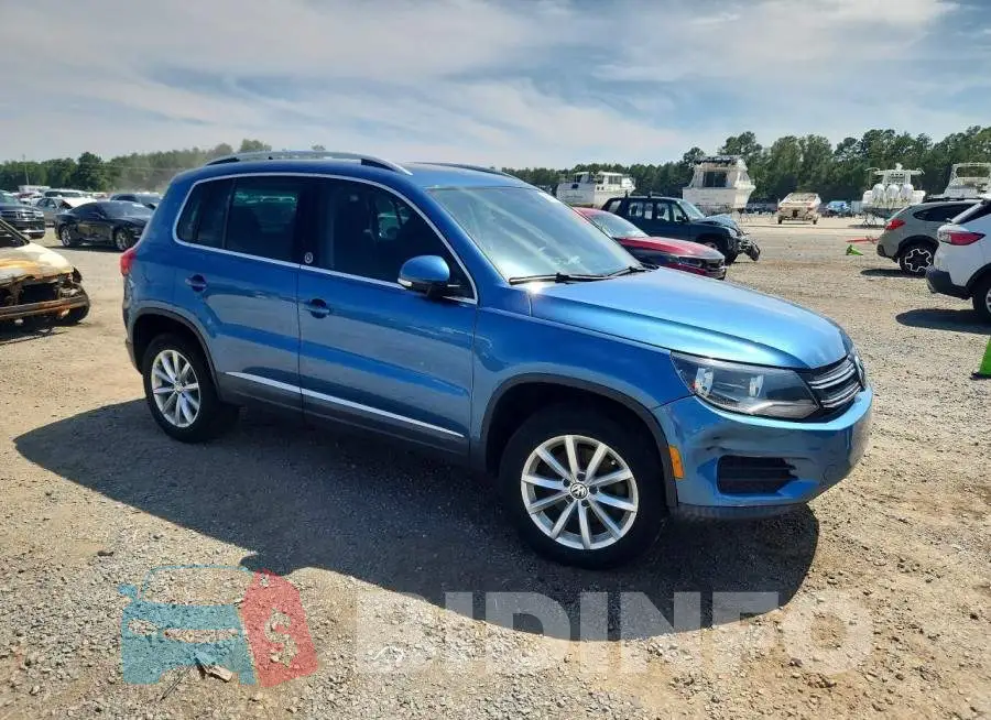 WVGRV7AX3HW501871 Photo# 4