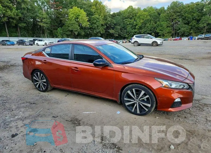 1N4BL4CV1KC176464 Photo# 4