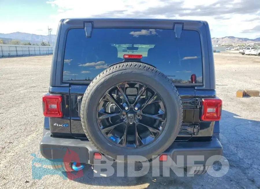 1C4JJXP67PW662413 Photo# 6