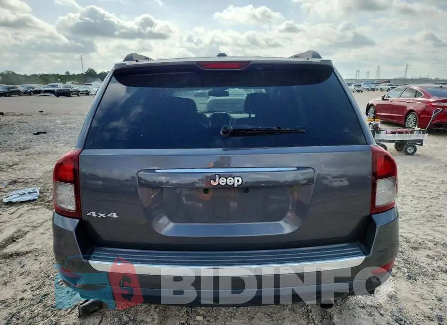 1C4NJDEB9HD126981 Photo# 6