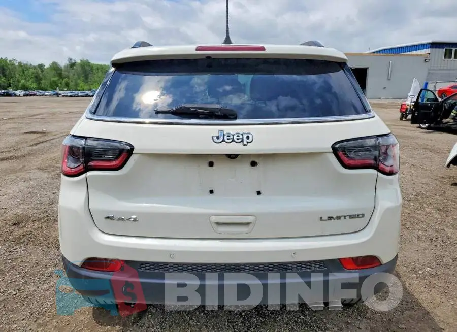 3C4NJDCB4JT493368 Photo# 6