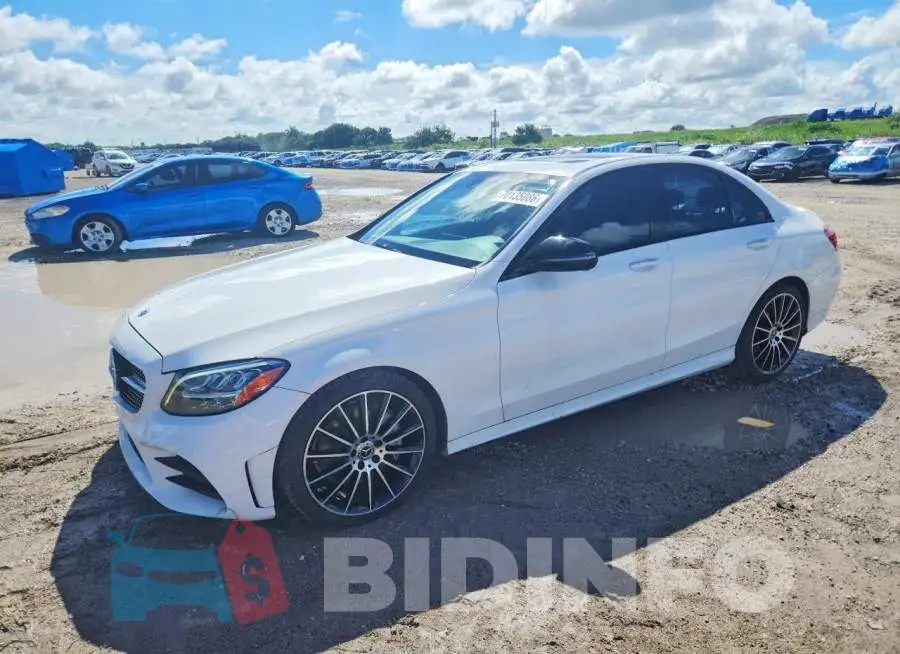 55SWF8DB3KU295875 Photo# 1