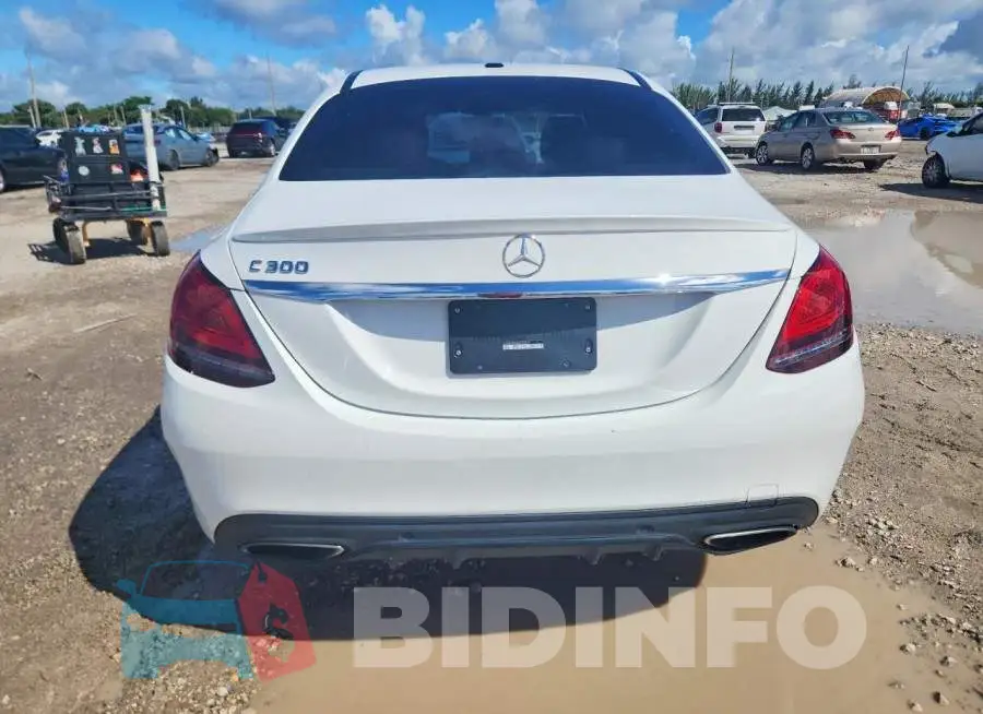 55SWF8DB3KU295875 Photo# 6