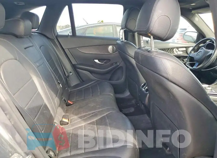 WDC0G4KB5HF235594 Photo# 11