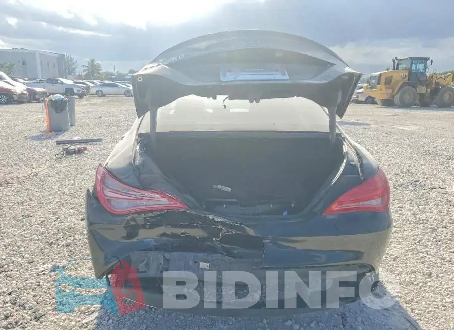 WDDSJ4EB9JN697458 Photo# 6