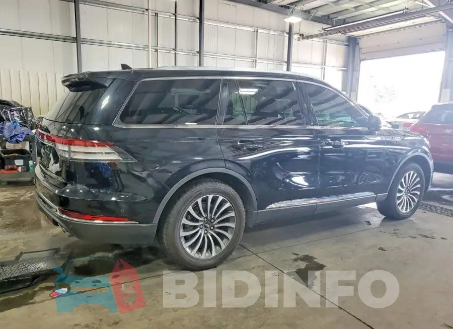5LM5J7XC8LGL14351 Photo# 3