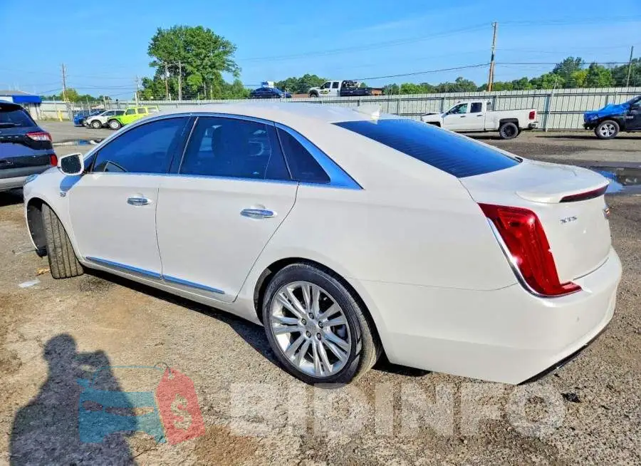2G61M5S37K9132035 Photo# 2