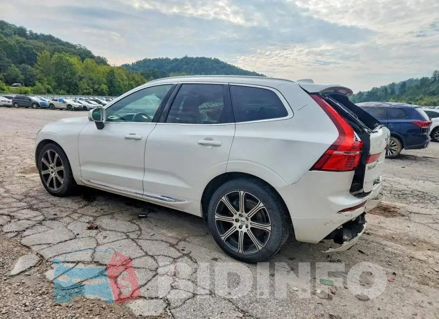 YV4102RL3M1689798 Photo# 2