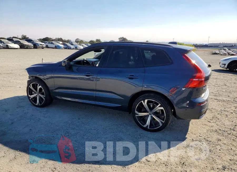 YV4BR0DM3N1992242 Photo# 2