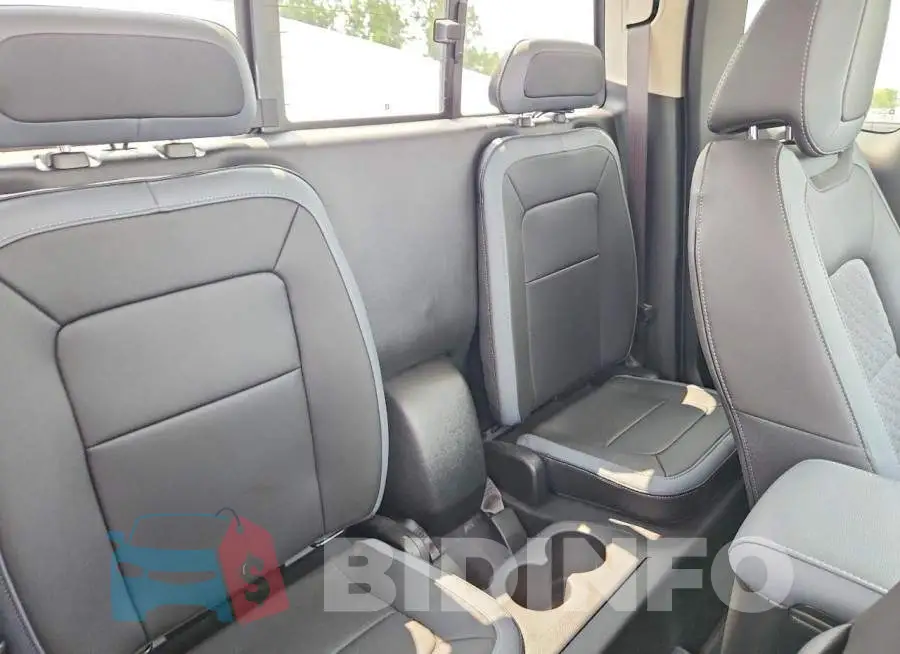 1GCHTDEN6M1225982 Photo# 10