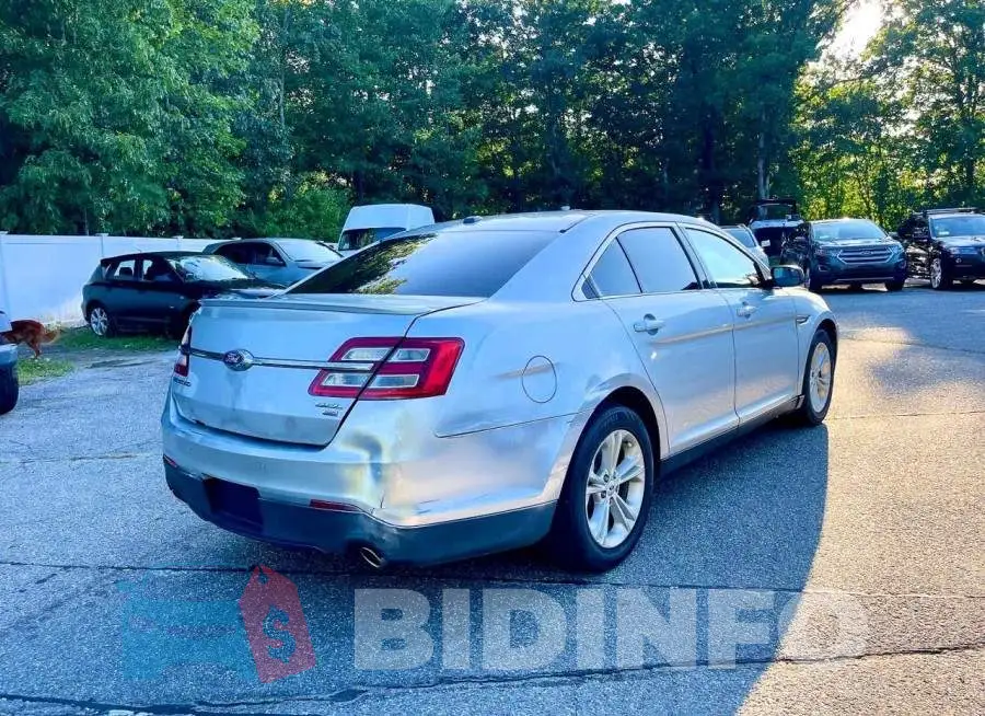 1FAHP2H84JG115249 Photo# 5