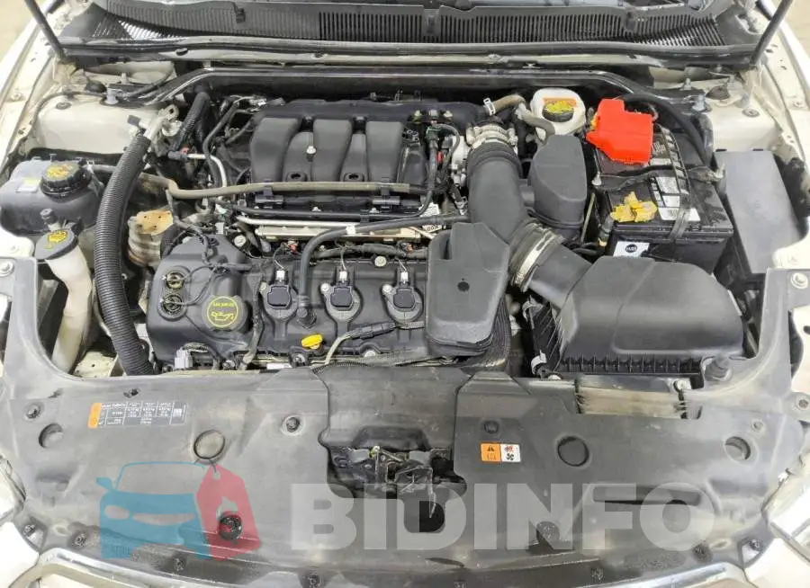 1FAHP2J85JG121071 Photo# 11