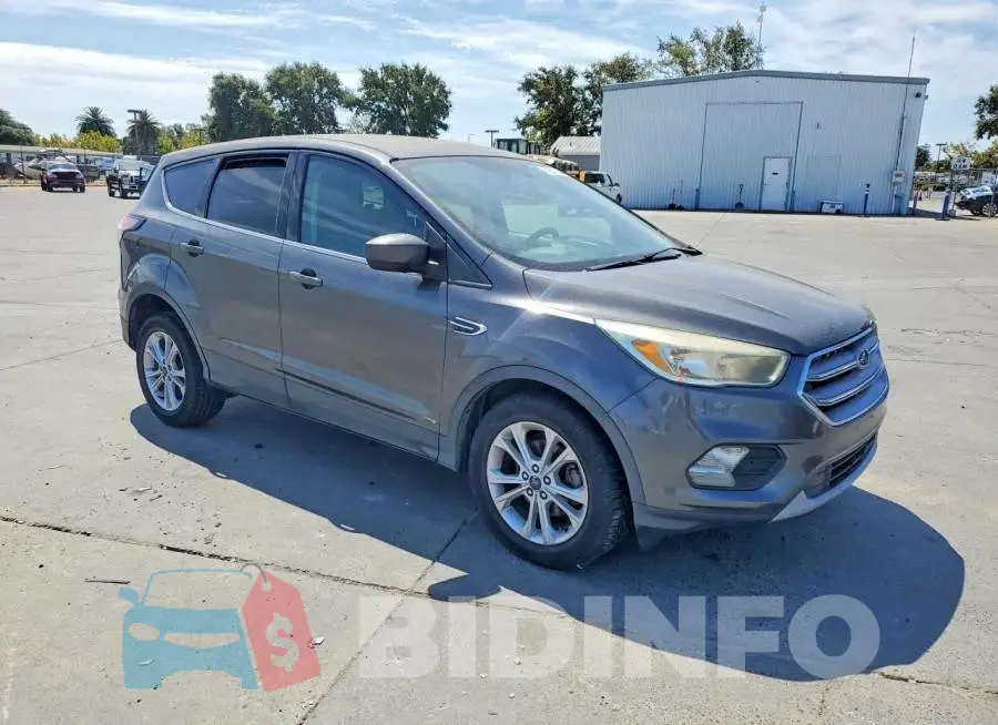 1FMCU0GD5HUC97518 Photo# 4