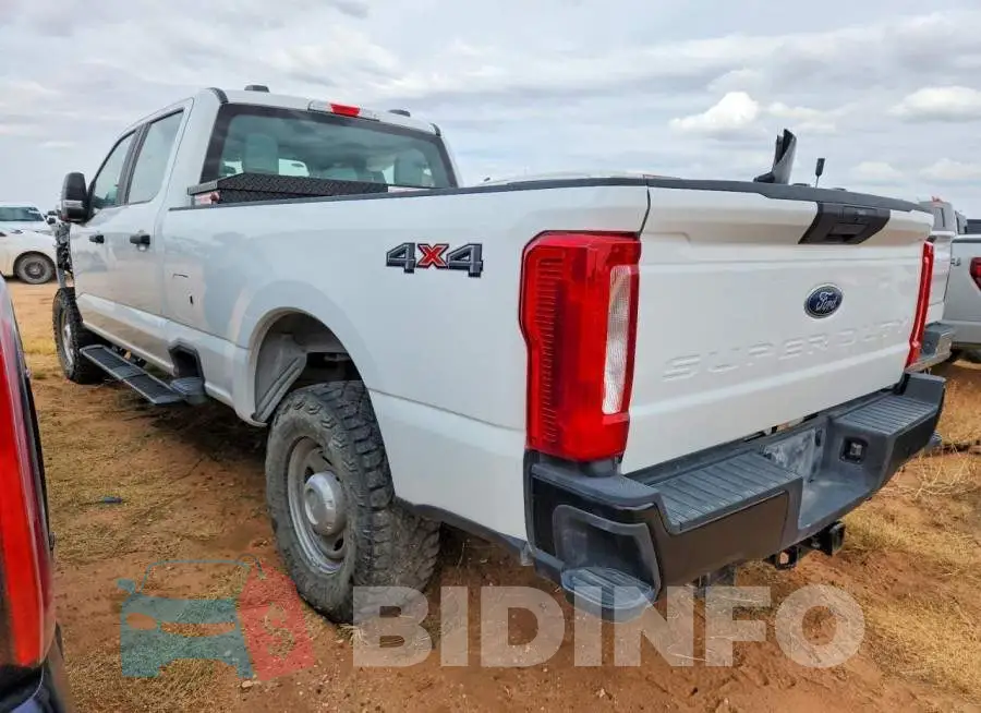 1FT7W2BA8SED36256 Photo# 2