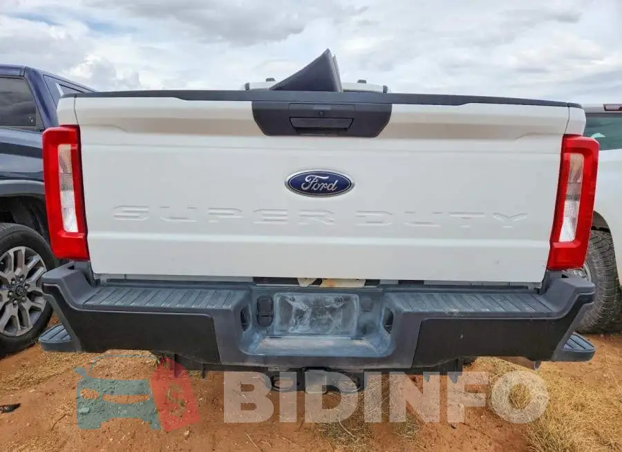 1FT7W2BA8SED36256 Photo# 6