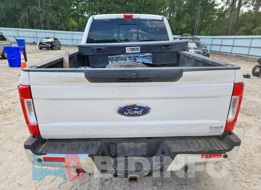 1FT7W2BT9HEC61657 Photo# 6