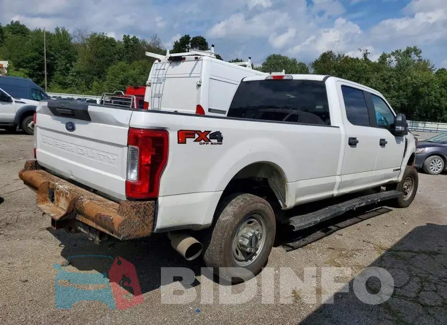 1FT8W3BT2JEC47258 Photo# 3