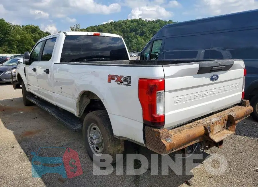 1FT8W3BT2JEC47258 Photo# 2