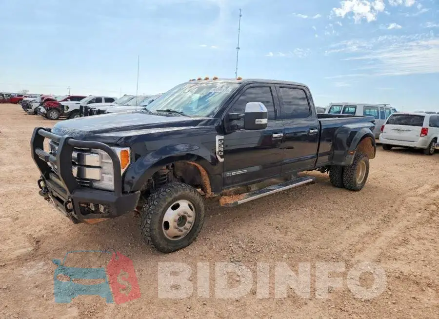 1FT8W3DT3JEC31891 Photo# 1