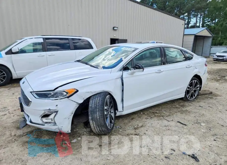 3FA6P0K9XKR270122 Photo# 1