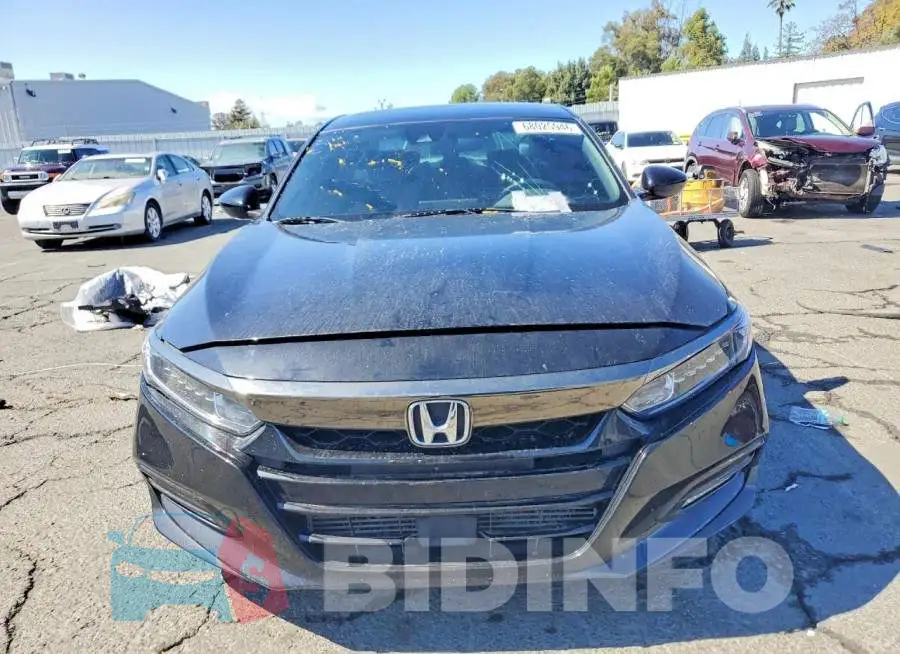 1HGCV1F31KA122452 Photo# 5