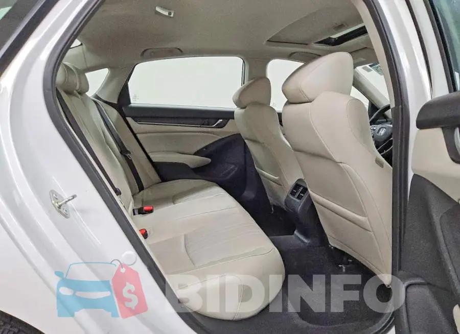 1HGCV1F55JA012147 Photo# 10