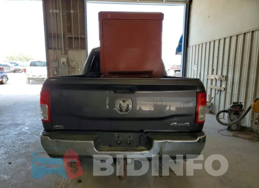 3C6UR5CJ9KG685808 Photo# 6