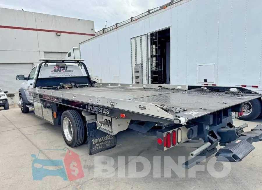 3C7WRMDL8JG280262 Photo# 3